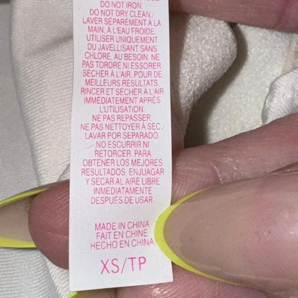 VICTORIA SECRET CAP SLEEVE OFF THE SHOULDER B&W STRIPE CROP BIKINI TOP XSMALL - Picture 11 of 13